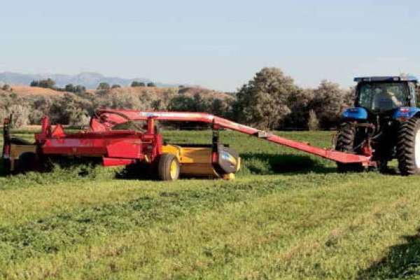 New Holland Ag Products H7150 Trail Frame and HS18 Haybine® Head for sale at H&R Agri-Power New Holland Ag Products H7150 Trail Frame and HS18 Haybine® Head for sale at H&R Agri-Power