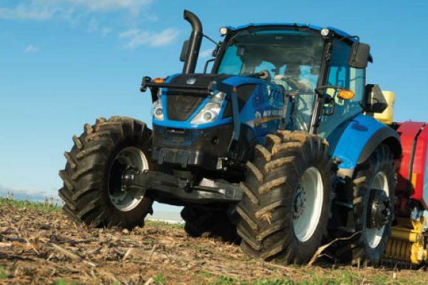 New Holland Ag Products T5.90 Dual Command™ for sale at H&R Agri-Power New Holland Ag Products T5.90 Dual Command™ for sale at H&R Agri-Power