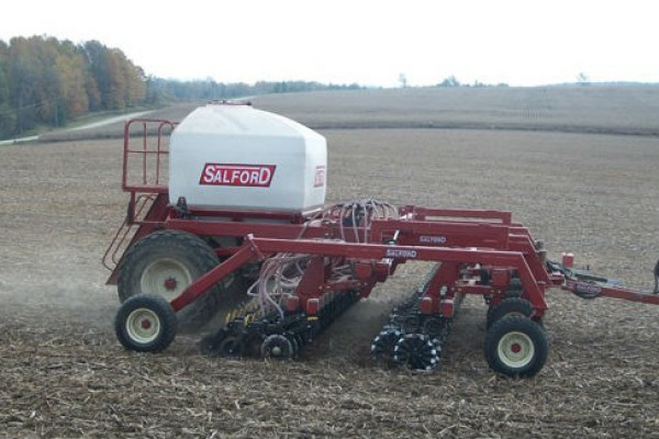 Salford | Air Drills | 522 Precision Disc Air Drill - Mounted Tanks for sale at H&R Agri-Power, Kentucky, Illinois, Tennessee, Alabama, Mississippi and Indiana