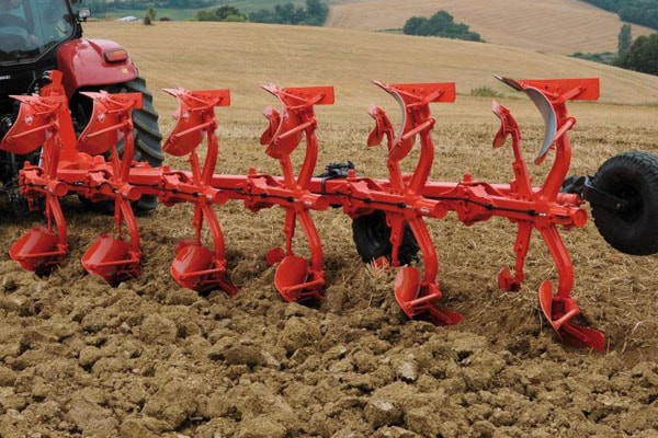 Kuhn Vari-Master 183 6E (5E+1) for sale at H&R Agri-Power, Kentucky, Illinois, Tennessee, Alabama, Mississippi and Indiana Kuhn Vari-Master 183 6E (5E+1) for sale at H&R Agri-Power, Kentucky, Illinois, Tennessee, Alabama, Mississippi and Indiana