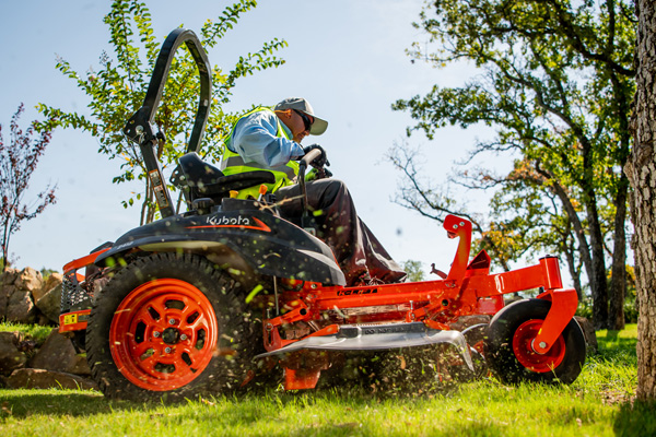 Kubota Z422KWT-60 for sale at H&R Agri-Power Kubota Z422KWT-60 for sale at H&R Agri-Power